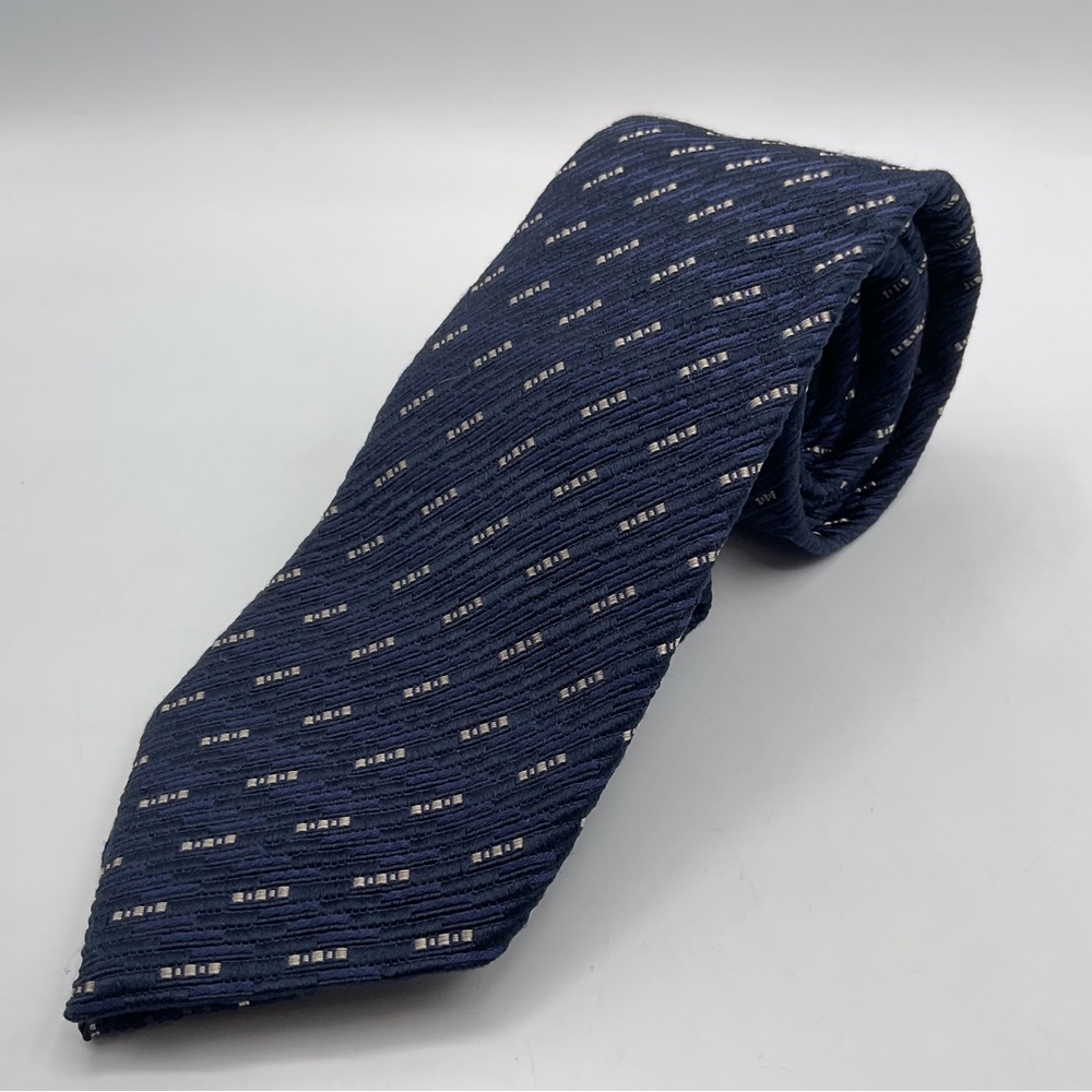 Giorgio Armani Men’s Tie Navy Blue Silver Geometric Silk Necktie Made in Italy